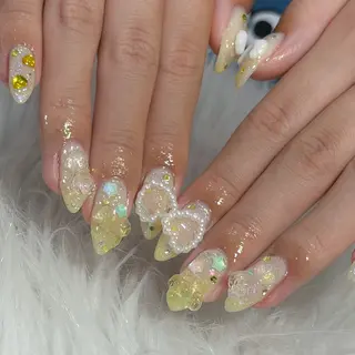 ネイル LAVISH nanamiのネイルデザイン