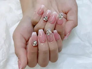 ネイル Sora  Nail 長さ出し専門店のネイルデザイン