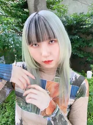 ロング カラー パーマ ヘアアレンジ メンズ キッズ ネイル マツエク・マツパ アイブロウ 🎀ハイトーンNo .1🩵NaGiSaのヘアスタイル