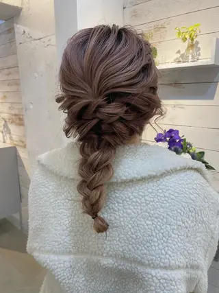 ロング ヘアアレンジ 天神最安値エクステ カラーレイヤーカットのヘアスタイル