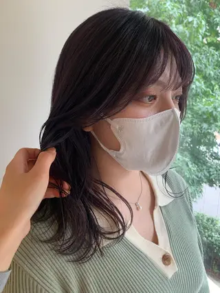 ミディアム カラー yupi🐈⬛ レイヤー/パーマのヘアスタイル