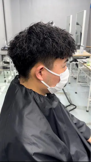 カラー パーマ メンズ 松戸レイヤーカット 塚原悠斗のヘアスタイル