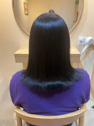 ミディアム カラー 髪質改善ストレート× 透明感カラー / 花のヘアスタイル