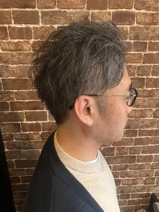 ショート カラー パーマ ヘアアレンジ メンズ キッズ ネイル マツエク・マツパ アイブロウ 久木原 ゆりのヘアスタイル