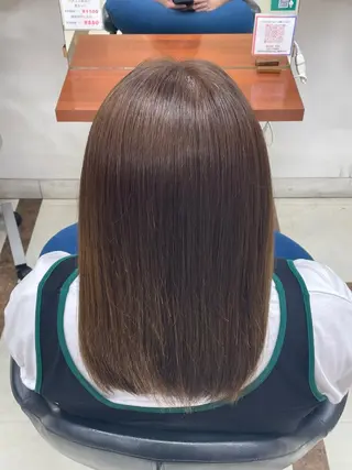 ミディアム ☁️MIZUKI ☁️明るい白髪染めのヘアスタイル