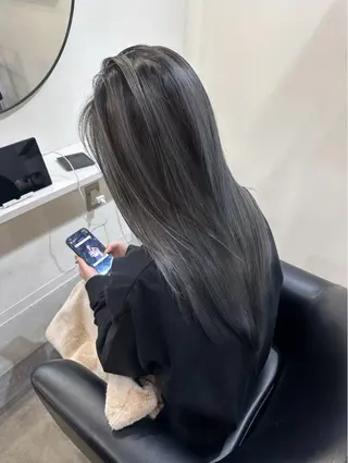 カラー ブリーチカラー yuraraのヘアスタイル