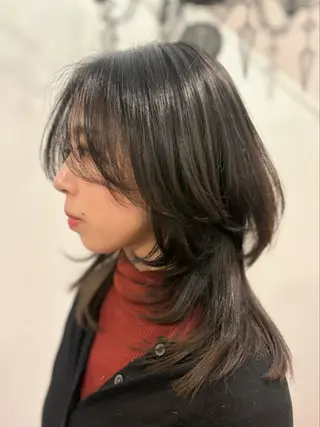 セミロング コバヤシ リョウタのヘアスタイル