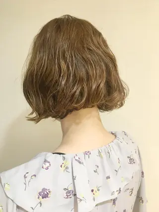 ショート カラー パーマ ヘアアレンジ 白浜 サキのヘアスタイル