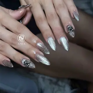 ロング 🌟AMIA BEAUTY🌟のネイルデザイン
