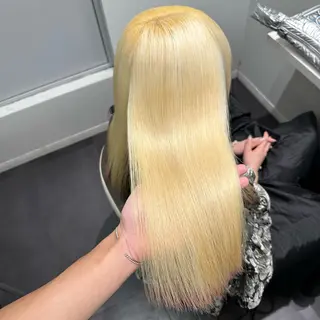 セミロング カラー 💫艶ハイトーン×髪 質改善💫リュウトのヘアスタイル