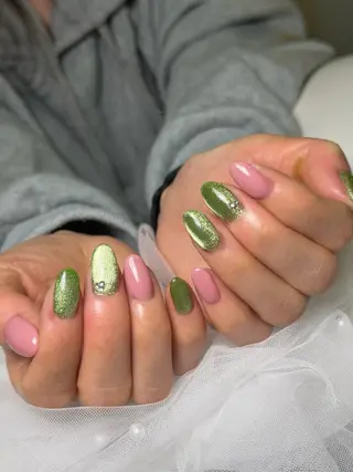 ネイル 池袋Uni nail 上品シンプルデザインのネイルデザイン