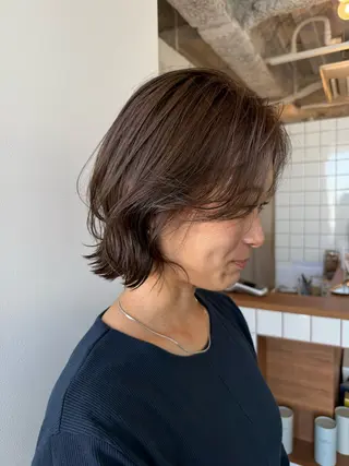 ミディアム カラー TRENCH　相澤 果歩のヘアスタイル