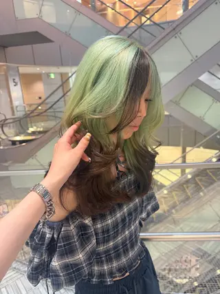 ロング カラー ヘアアレンジ レイヤーカット/ ハイトーン/ みうのヘアスタイル