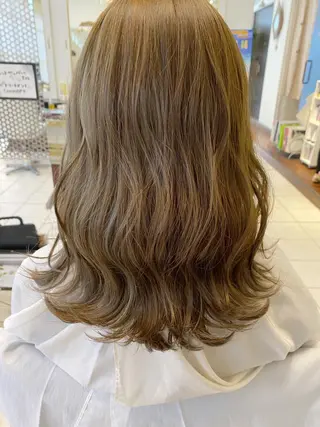 カラー 🫧富田 苑実🫧のヘアスタイル