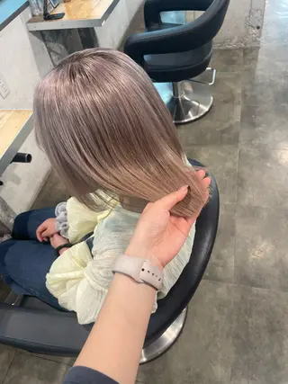 ミディアム カラー ハイトーン 横浜💞ミオのヘアスタイル