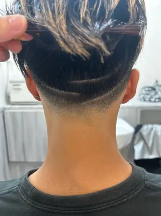 ショート 鈴木 まさしのヘアスタイル