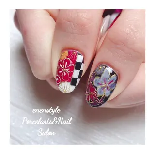 ミディアム ネイル 🐾enen style 🐾のネイルデザイン