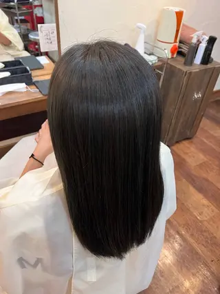 セミロング カラー 田中 愛音のヘアスタイル