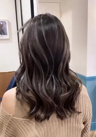 セミロング カラー 髪質改善縮毛矯正 ボブレイヤーRINAのヘアスタイル