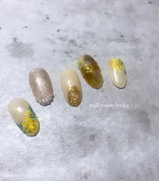ネイル ネイルルームリッカ 𝐦𝐚𝐲𝐮のネイルデザイン