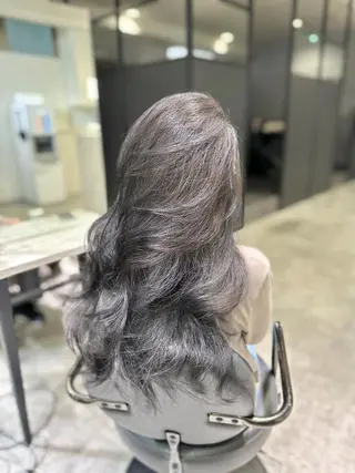 ロング カラー ヘアアレンジ _WHITE 難波本店のヘアスタイル