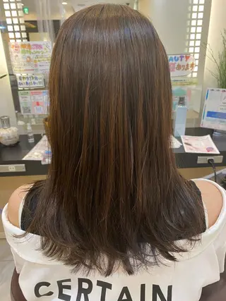ミディアム カラー ゆめ ベージュカラーのヘアスタイル