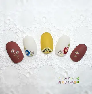 ネイル ショートネイル 森のさんぽ道のネイルデザイン