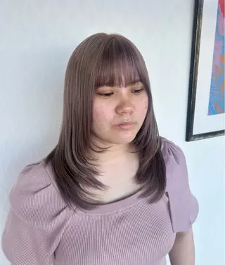 ミディアム 鈴木 美紅のヘアスタイル