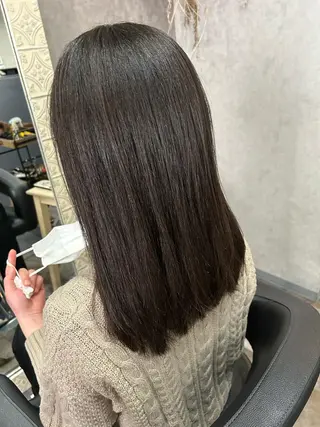 ロング giniro ホソミのヘアスタイル