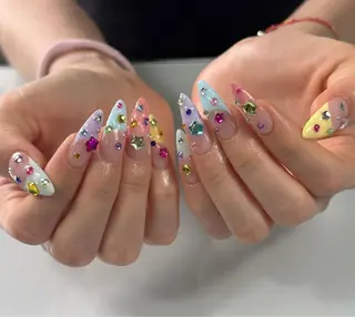 ネイル Lyna 池袋のネイルデザイン