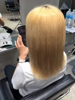 ミディアム trinity KOHARUのヘアスタイル