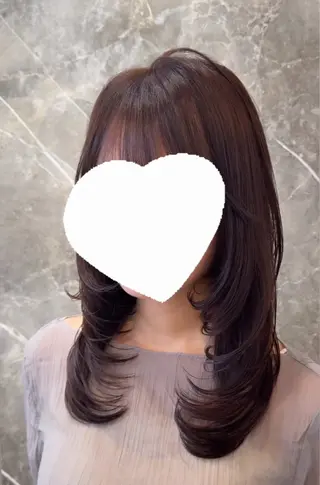 ミディアム レイヤー透明感カラー ブリーチ🎀オトハのヘアスタイル