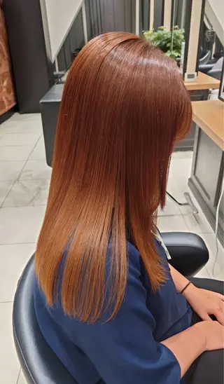 カラー 神田 花向のヘアスタイル