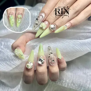 ネイル グエン リンのネイルデザイン