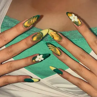 ネイル 🌴konami 4U NAIL🥥のネイルデザイン