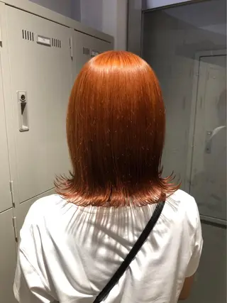 ショート 寒色/ベージュヘア ブリーチありMiOのヘアスタイル