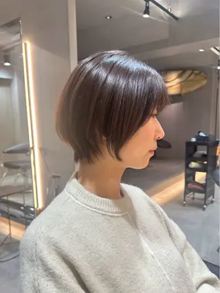 ショート オリーブベージュ/ボ ブ縮毛矯正たまき🧡のヘアスタイル