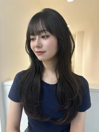 ロング カラー momo /レイヤー/暖色のヘアスタイル