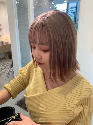 ミディアム カラー wakana/ 柔らかベージュカラーのヘアスタイル