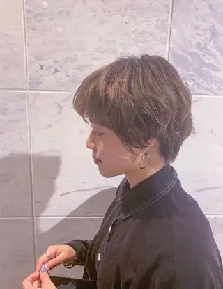 ショート カラー パーマ タテイシ アサノのヘアスタイル