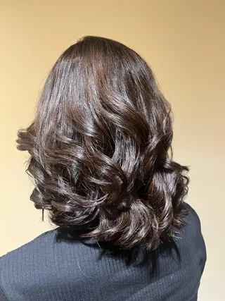セミロング カラー パーマ 大人女子&髪改善専門 Nobuフリーランスのヘアスタイル