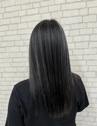 セミロング カラー r i n k aのヘアスタイル