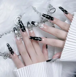 ネイル RAFFINE haru🦋🩵のネイルデザイン