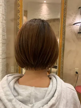 ショート カラー パーマ ヘアアレンジ 美艶ボブ イシイのヘアスタイル