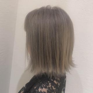 ショート 岸川 恭子のヘアスタイル