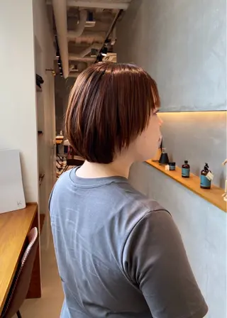 ショート カラー 近藤 恵のヘアスタイル