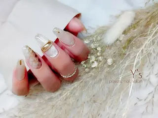 ネイル YUMI NAGAI のネイルデザイン
