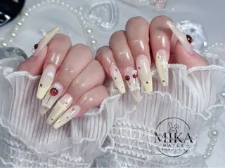 ネイル 🦊Genie🦊 Mika Nailsのネイルデザイン