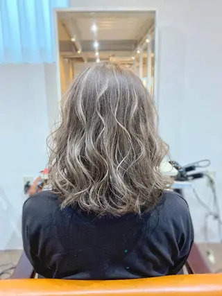 ミディアム カラー 髪質改善✨カラー特化 サロン🎨平尾晃一のヘアスタイル