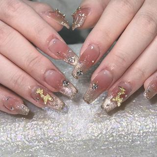 ネイル Queens テイのネイルデザイン